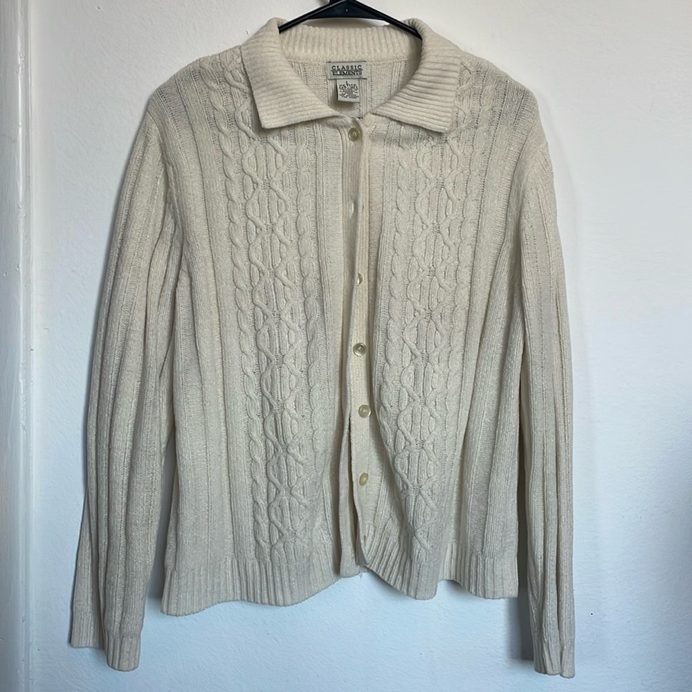 Cream knit cardigan 🫶